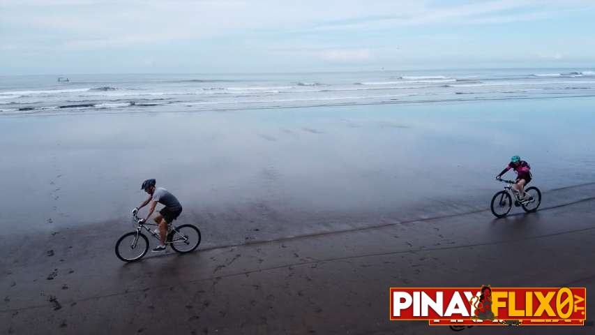 Pangarap ni Bitch na Makantot sa Beach ay Natupad